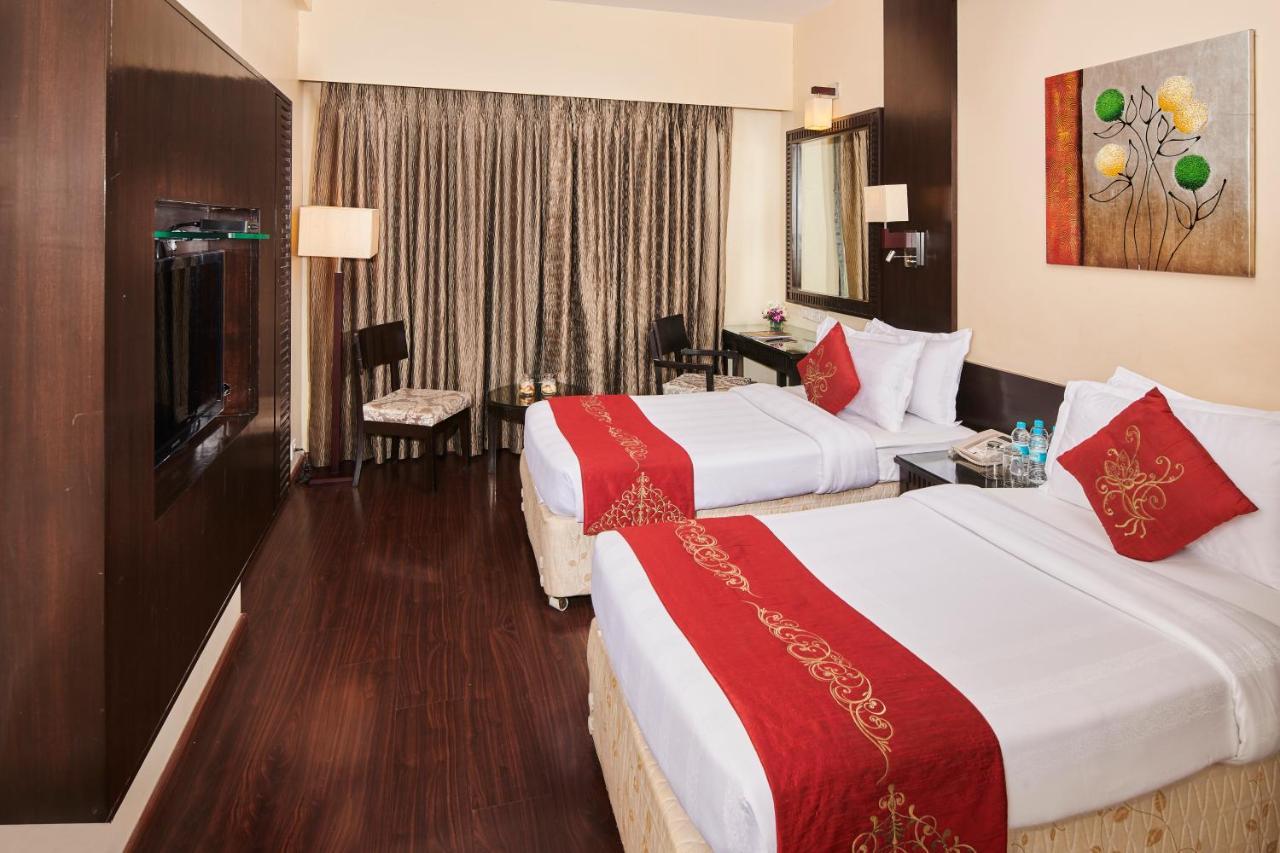 Goldfinch Hotel Mumbai Exteriör bild