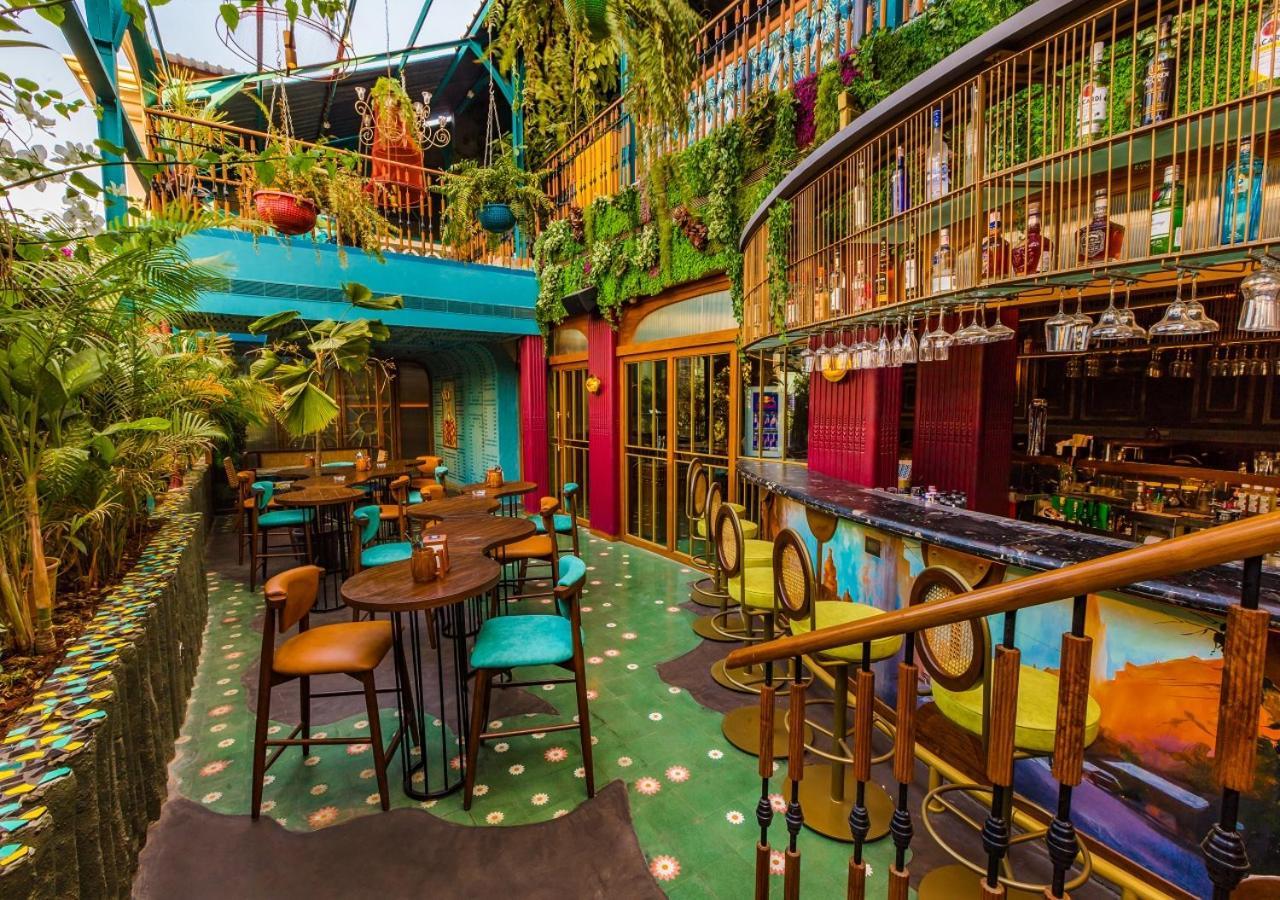 Goldfinch Hotel Mumbai Exteriör bild
