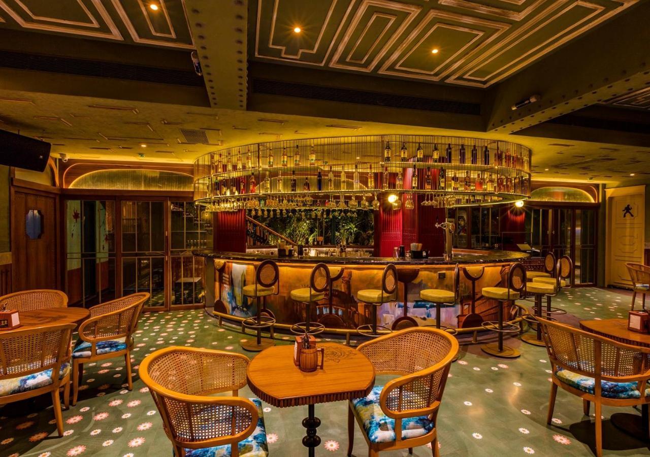 Goldfinch Hotel Mumbai Exteriör bild