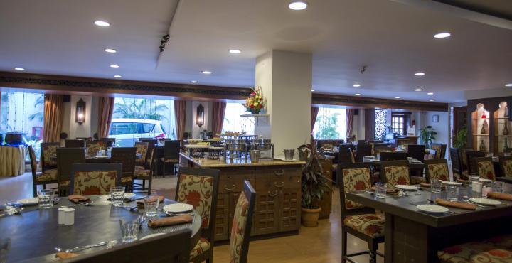 Goldfinch Hotel Mumbai Exteriör bild